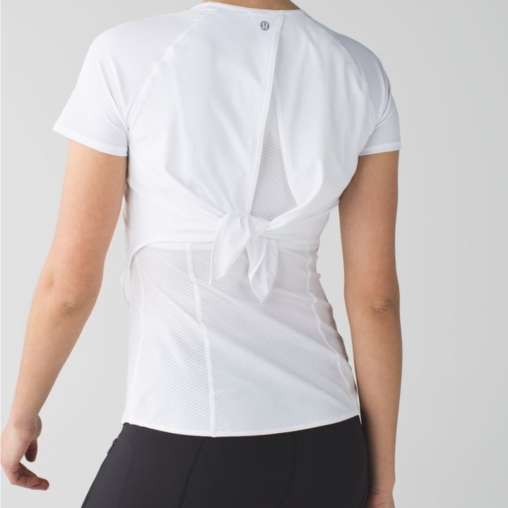 rare Lululemon Cover Me Tee white tie back shirt size 6 top